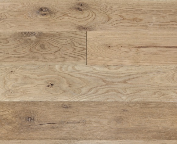 Oak wood flooring in a 555 Waverly unit
